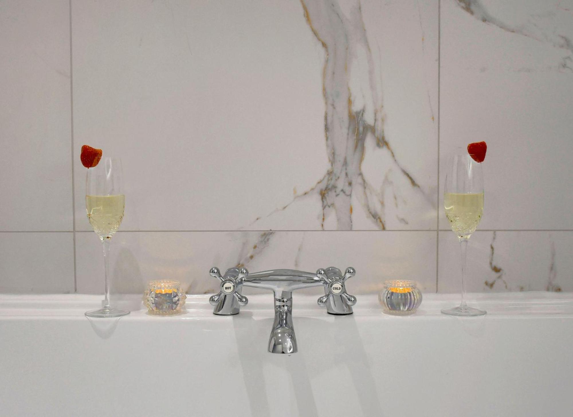 Gleneagles Luxury Apartment ออคเทอราร์เดอร์ ภายนอก รูปภาพ